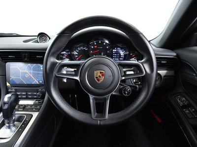 صورة مصغرة 36 لـ 2016 Porsche 911