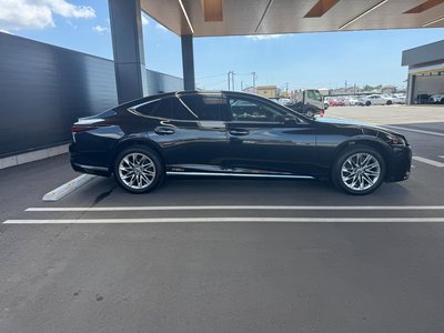 LEXUS LS - 4