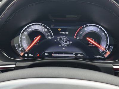 صورة 8 لـ 2021 Genesis GV70