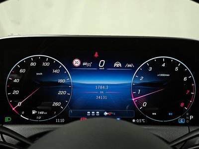 MERCEDES-BENZ E-CLASS - 8