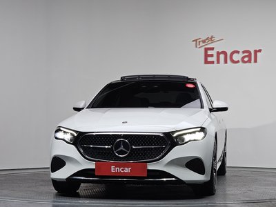 MERCEDES-BENZ E-CLASS - 2