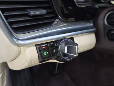 2018 Porsche PANAMERA — миниатюра 27
