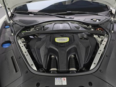 صورة 7 لـ 2018 Porsche PANAMERA