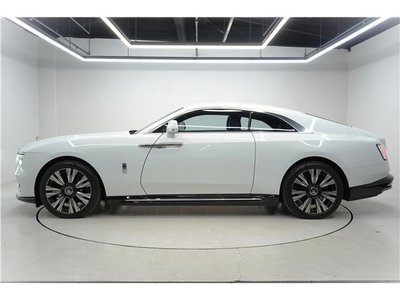 ROLLS-ROYCE SPECTRE - 6
