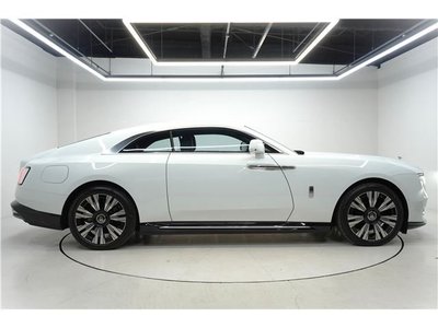 ROLLS-ROYCE SPECTRE - 2