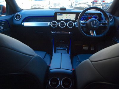 MERCEDES-BENZ EQB - 10