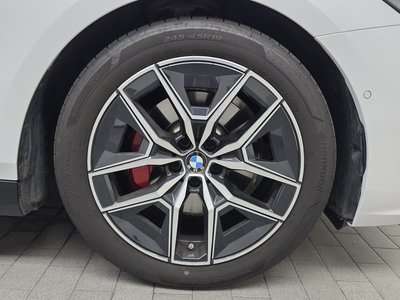 2025 BMW 5 SERIES 照片 8