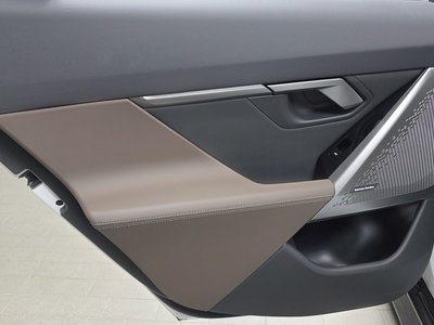 2025 BMW 5 SERIES 缩略图 19