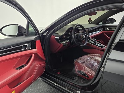 صورة مصغرة 13 لـ 2023 Porsche PANAMERA