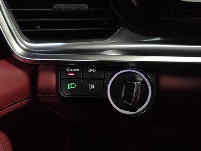 صورة مصغرة 28 لـ 2023 Porsche PANAMERA