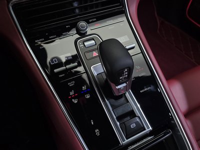 صورة مصغرة 12 لـ 2023 Porsche PANAMERA