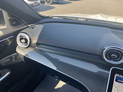2025 Mercedes-BENZ C-CLASS AMG — миниатюра 31