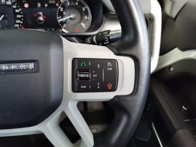 LAND ROVER DEFENDER - 8