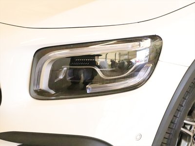 MERCEDES-BENZ GLB - 8
