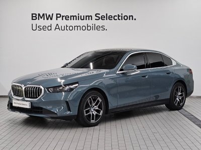 BMW 5 SERIES - 1