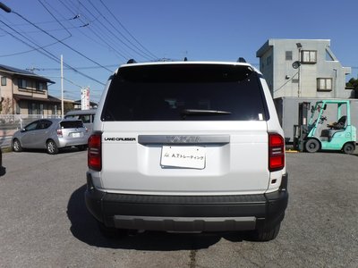 TOYOTA LAND CRUISER 250 - 6