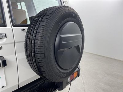 TOYOTA LAND CRUISER 70 - 7