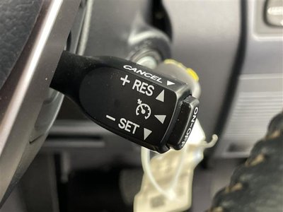 TOYOTA LAND CRUISER 70 - 6