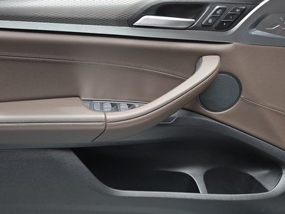 2024 BMW X4 thumbnail 14