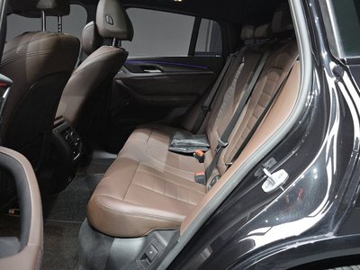 2024 BMW X4 thumbnail 18