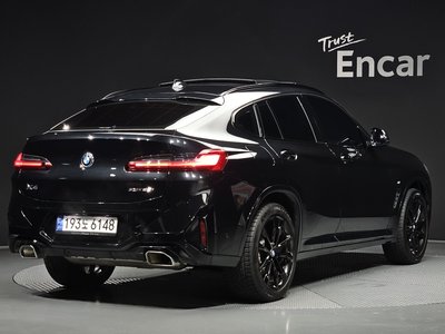 صورة 3 لـ 2024 BMW X4