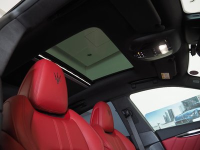 2022 Maserati LEVANTE — фото 14