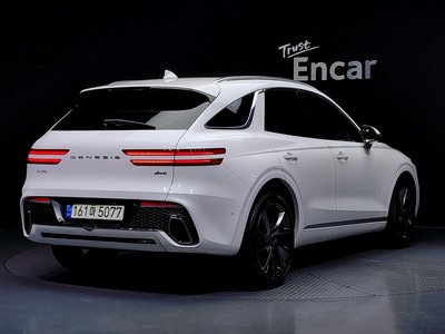 صورة 3 لـ 2021 Genesis GV70