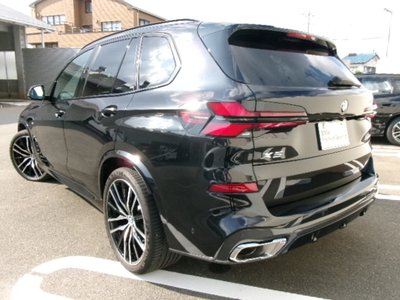 صورة 7 لـ 2025 BMW X5