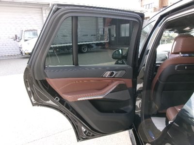 صورة مصغرة 49 لـ 2025 BMW X5