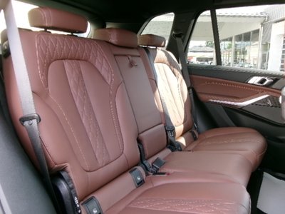 صورة مصغرة 45 لـ 2025 BMW X5