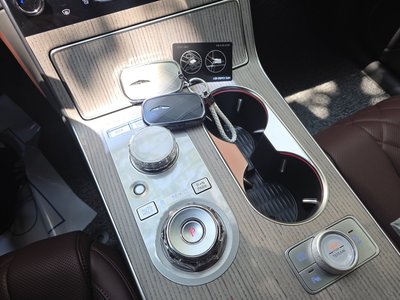 GENESIS GV80 - 9