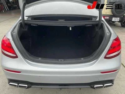 MERCEDES-BENZ E-CLASS AMG - 7