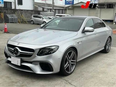 MERCEDES-BENZ E-CLASS AMG - 9