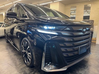 TOYOTA VELLFIRE - 1