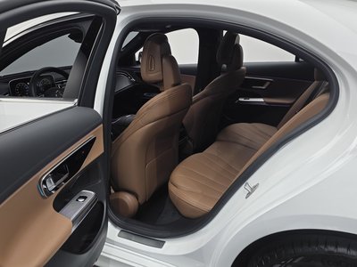 2026 Mercedes-BENZ E-CLASS — миниатюра 18
