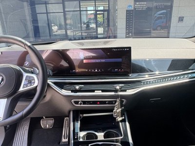 2025 BMW X5 — миниатюра 11