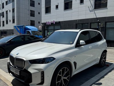 صورة 4 لـ 2025 BMW X5