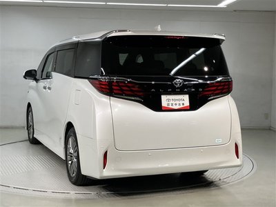 2024 Toyota ALPHARD — фото 5