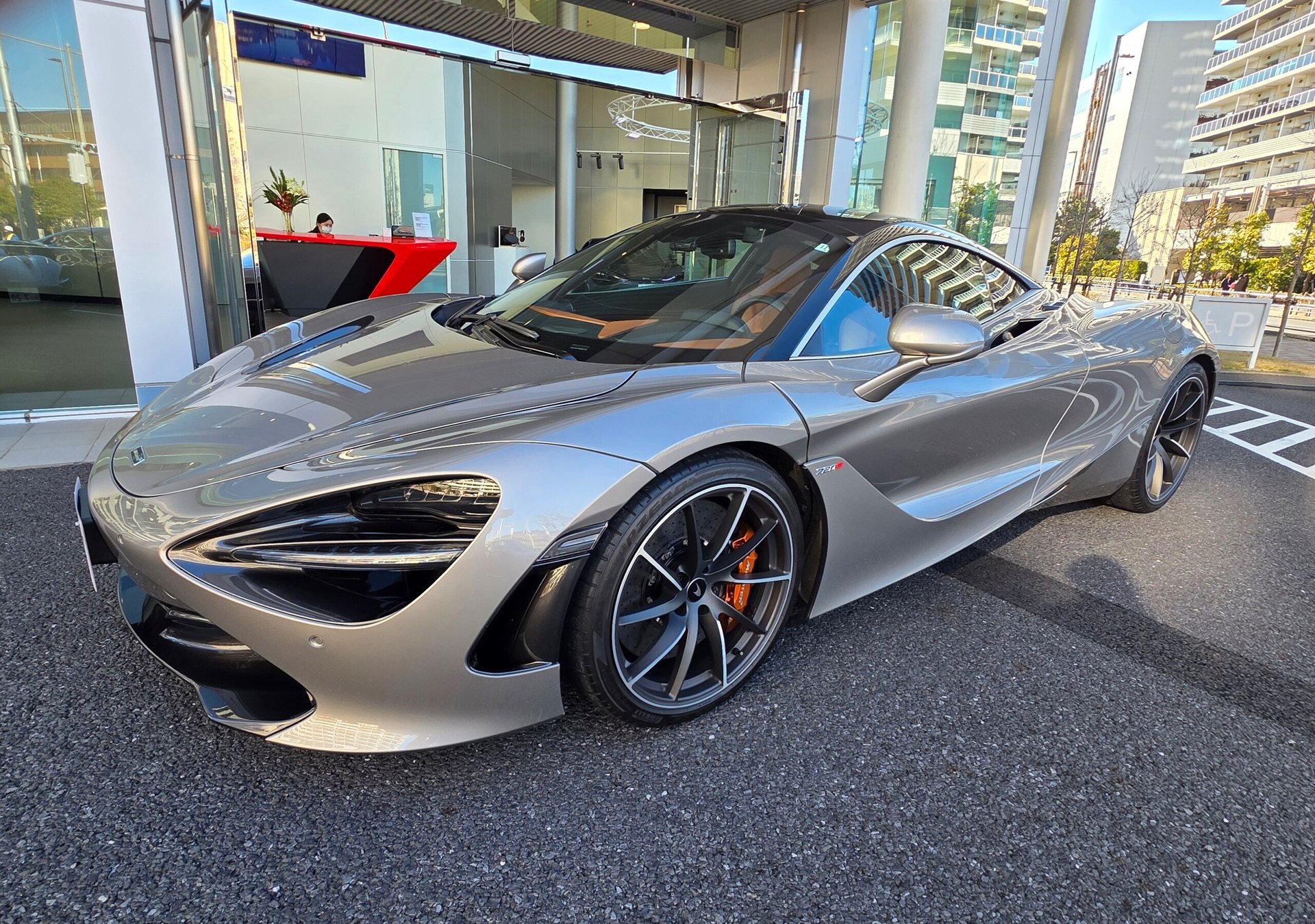 MCLAREN 720S - View 1