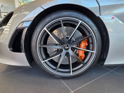 MCLAREN 720S - 8