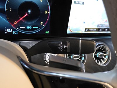 MERCEDES-BENZ CLS - 9