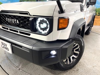 2024 Toyota LAND CRUISER 70 — миниатюра 12