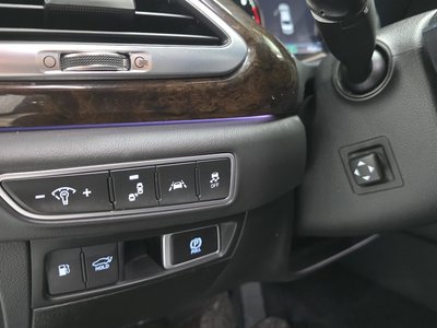 2019 Genesis G90 缩略图 13