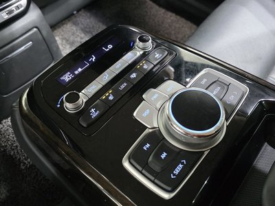 2019 Genesis G90 缩略图 18