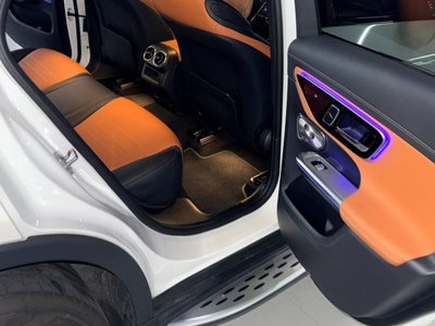 MERCEDES-BENZ GLC - 10