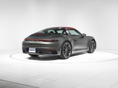 صورة 6 لـ 2021 Porsche 911