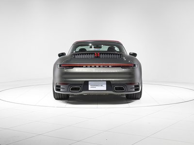 صورة 7 لـ 2021 Porsche 911