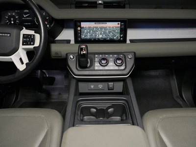 صورة 4 لـ 2021 LAND Rover DEFENDER