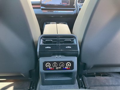 2025 BMW 5 SERIES TOURING 缩略图 34