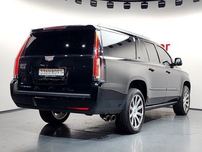 CADILLAC ESCALADE - 4